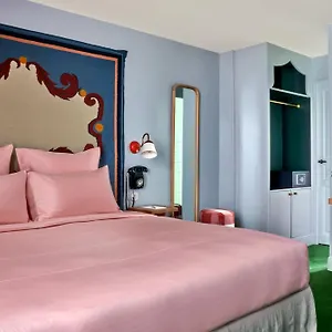 De La Boetie Hotel Paris